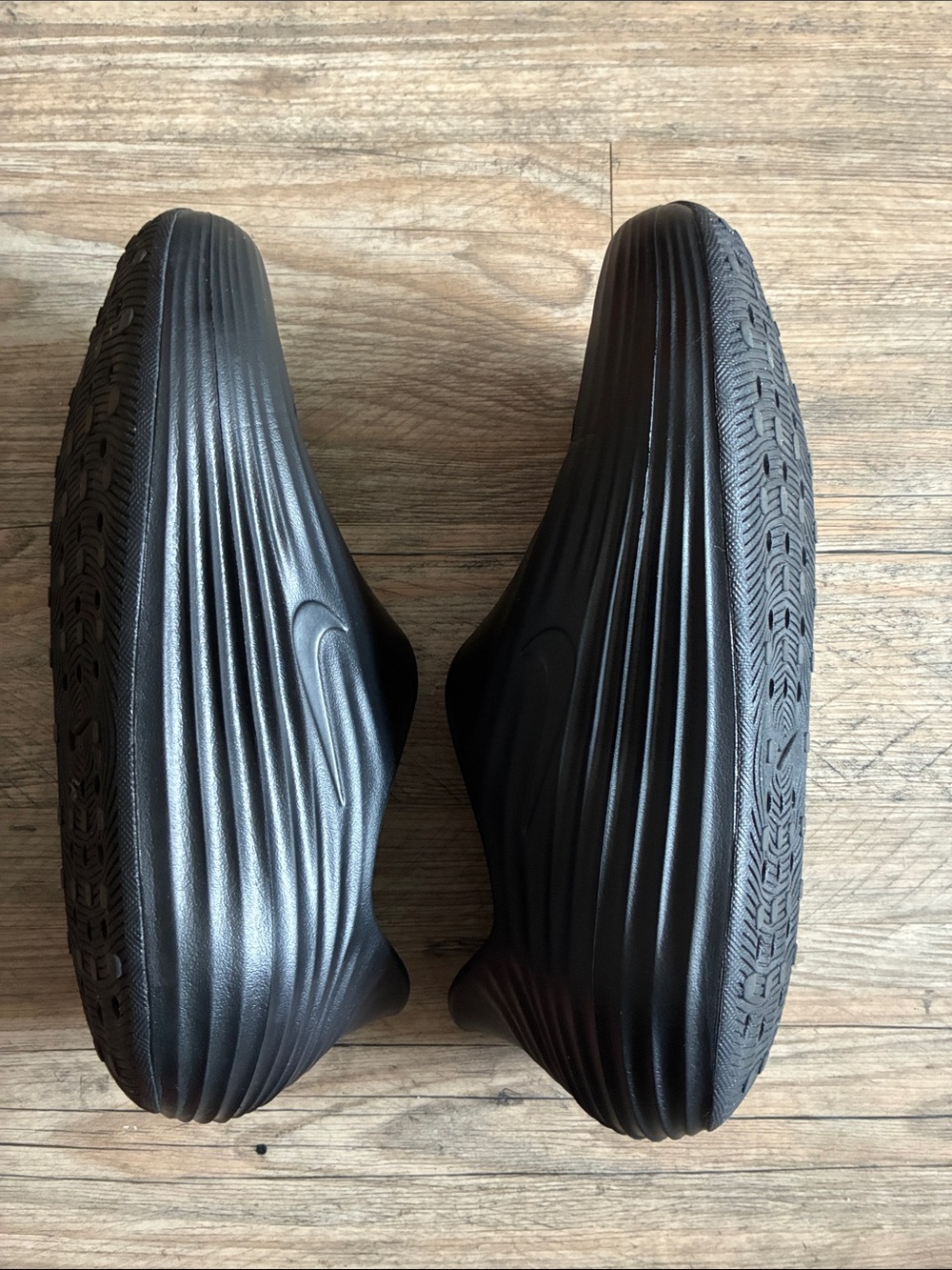 Nike Black Slip-On Clog-Style Comfort Shoes - Picture 4 of 4
